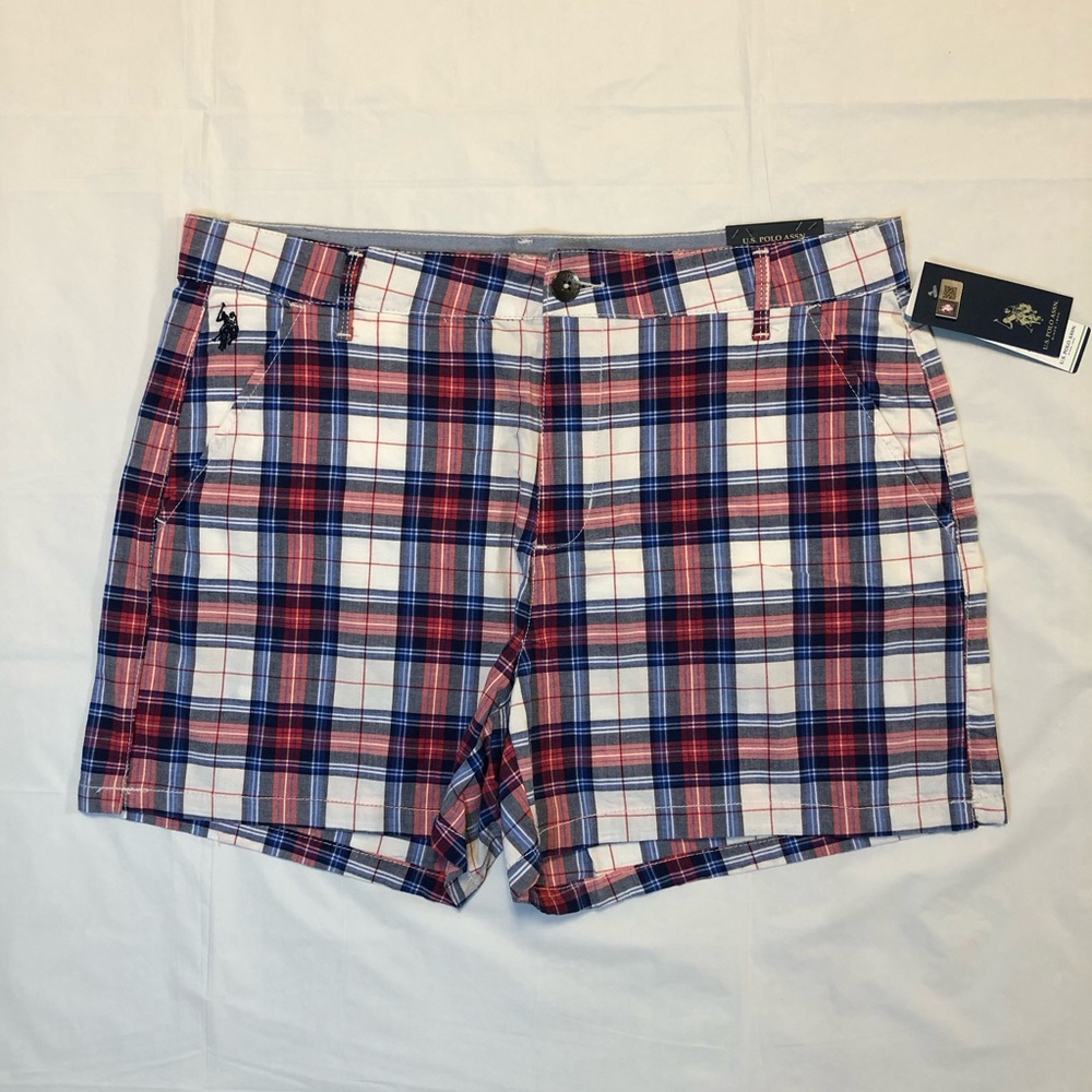 NWT U.S. Polo Assn. Junior’s Red White & Blue Plaid Chino Short size 15